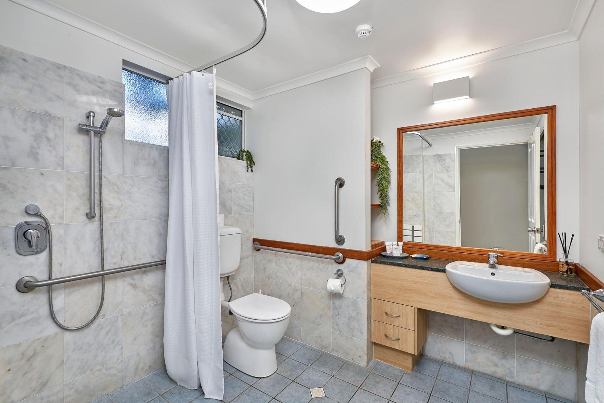 Alassio Apartments With Direct Pool Access Palm Cove Værelse billede